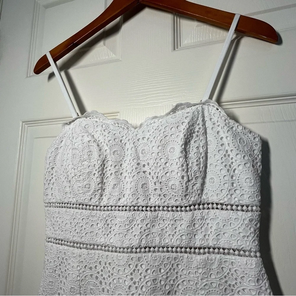 Lilly Pulitzer Jaida White Eyelet 100% Cotton Mini Dress Size 4 - Picture 4 of 13